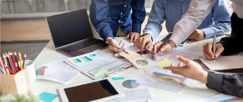 growth operator trabajando en agencia real 